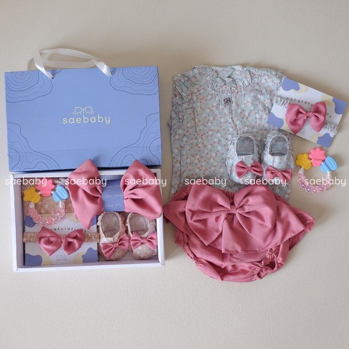 FLORAL SET - HAMPERS BAJU BAYI PEREMPUAN 0-6 BULAN