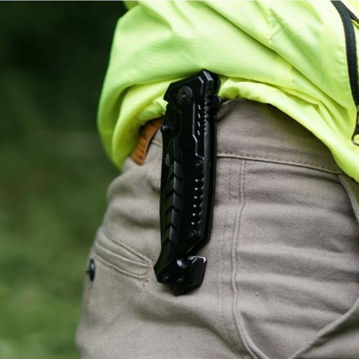 Pisau Lipat Outdoor Portable Knife Survival Tool Doom Blade