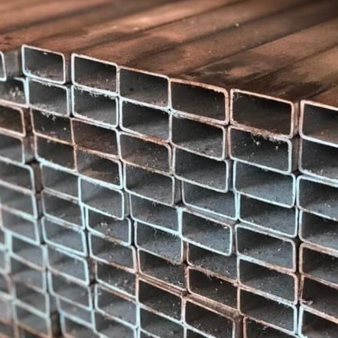 . besi hollow 2x4 1.4mm galvanis
