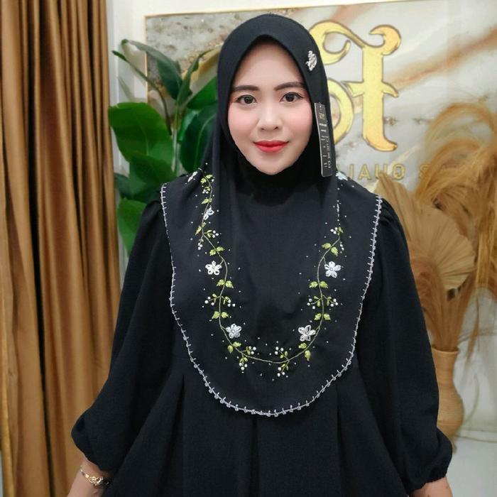 Sedia hijab fo namira sulam cantik