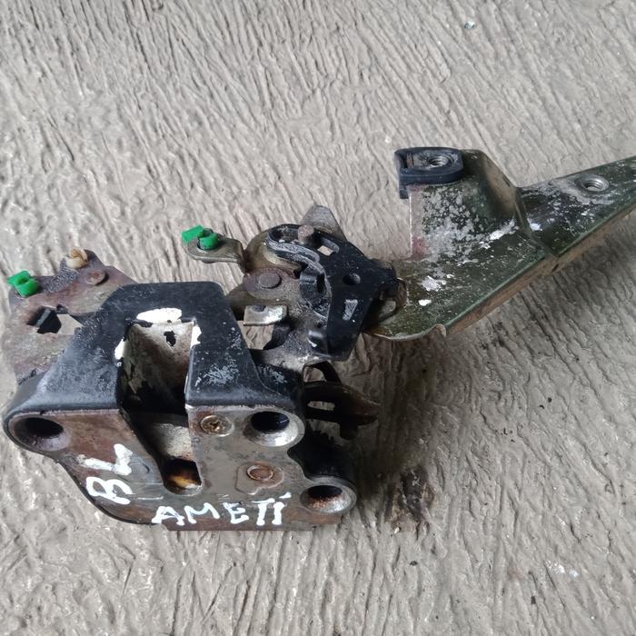 doorlock Suzuki amenity belakang kiri