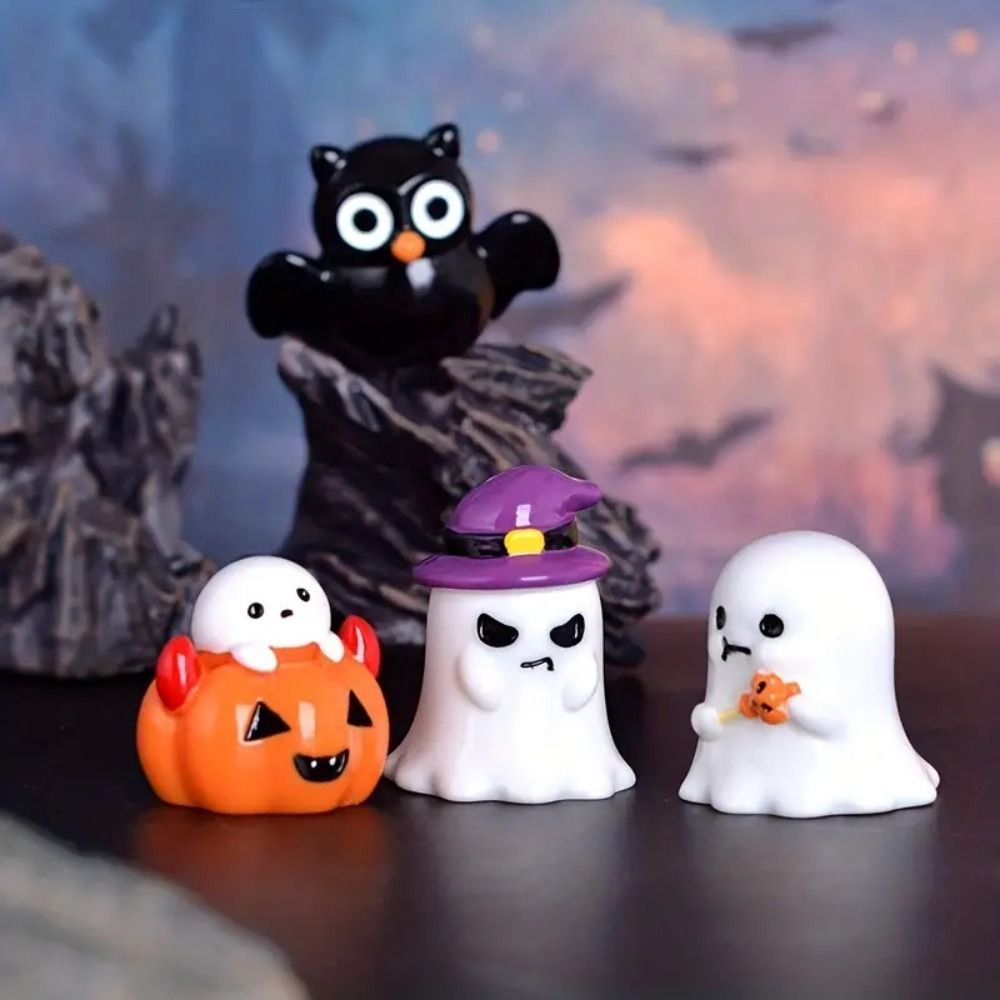 Cartoon Halloween Witch Ghost Ature Figurine Pumpkin Ghost Small Ornament Resin Crafts Crystal Ball