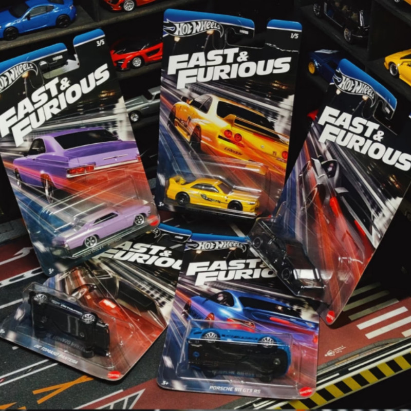 Hot Wheels Cars 1966 Chevy Impala Nissan Skyline Gt-R(Bcnr33) Nissan 350z Custom 1/64 Die-Cast Model