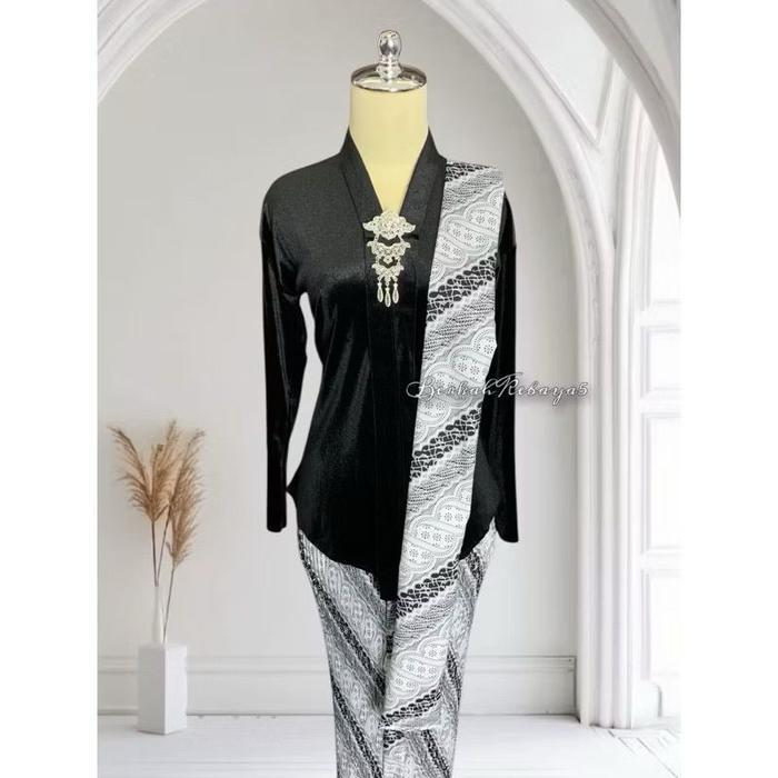 Setelan Kebaya Kartini Encim Bludru / Kebaya + Selendang + Jarik Motif Lereng Sogan Putih