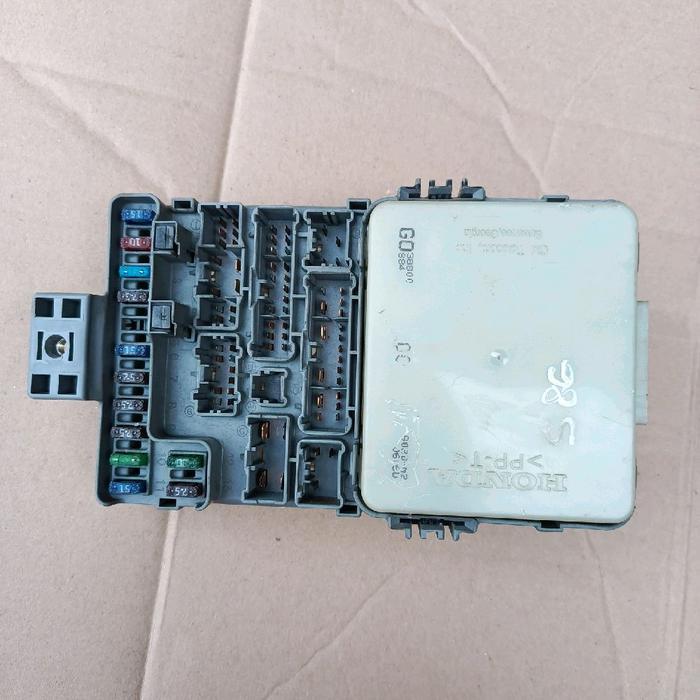 Spesial DISKON Fuse box sikring / relay dalam Dashboard bagian kanan R set modul power window Honda