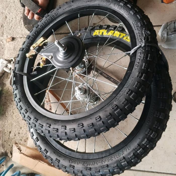 Velg pelek sepeda anak ukuran 18 alloy depan belakang lengkap dengan ban gir dan rem tromol