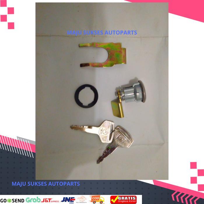 Kunci Plat Tutup Tangki Bensin Kijang Super Grand Rover Kapsul Panther