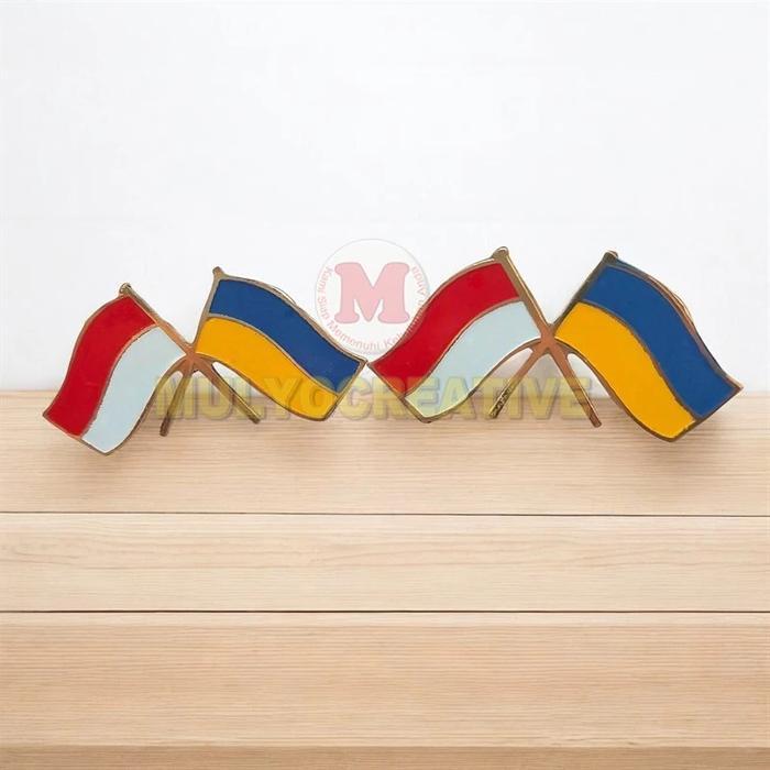 Pin Bendera Persahabatan Indonesia Dan Ukraina - Flag Pin Indonesia Ukraina