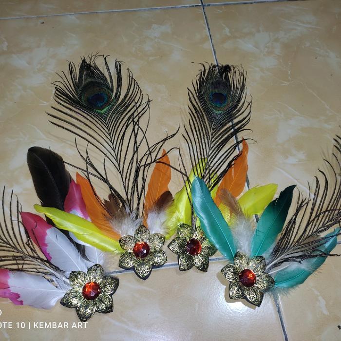 riasan kepala bulu merak Hiasan