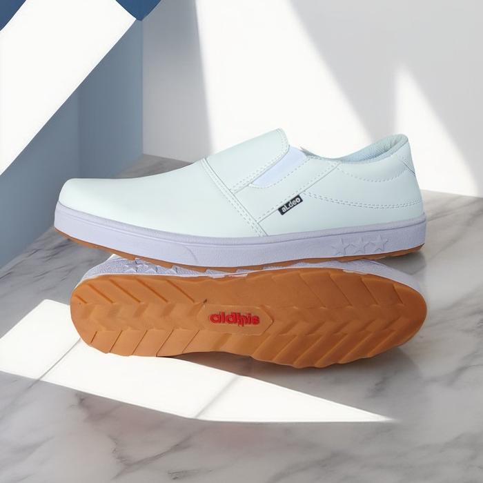 Eiger - Sepatu Kasual Slip On Pria Wanita Trendy Sol Karet Flat - Kerja Shoes