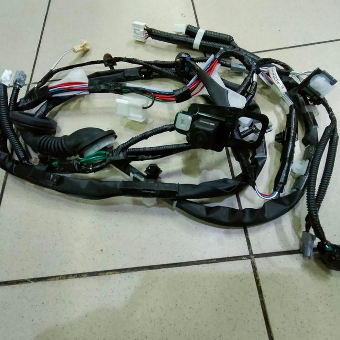 Kabel + Camera Mundur Innova 2016 Up