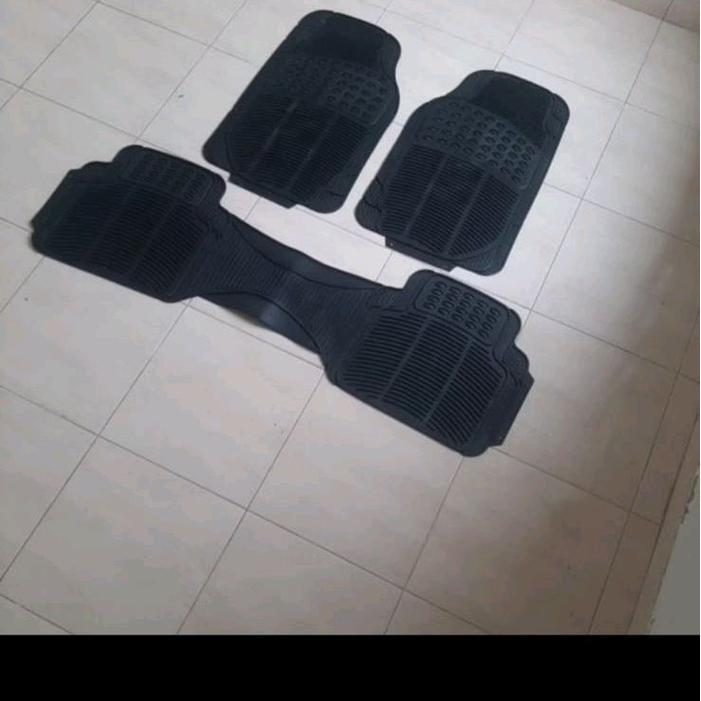 Karpet Mobil Universal 2 Baris 3 Potong Karet Tebal Set Lengkap Untuk Jok Depan & Belakang Pasang