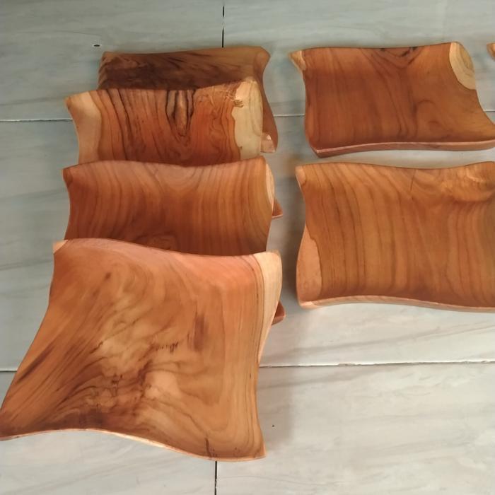 Piring Kayu Jati Kotak / Piring Saji Kayu Jati Kotak 22cm