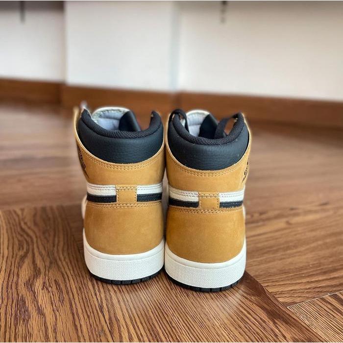 TERLARIS Jordan 1 Rookie of the year (not off white nmd bred chicago - 100% Authentic Orinal