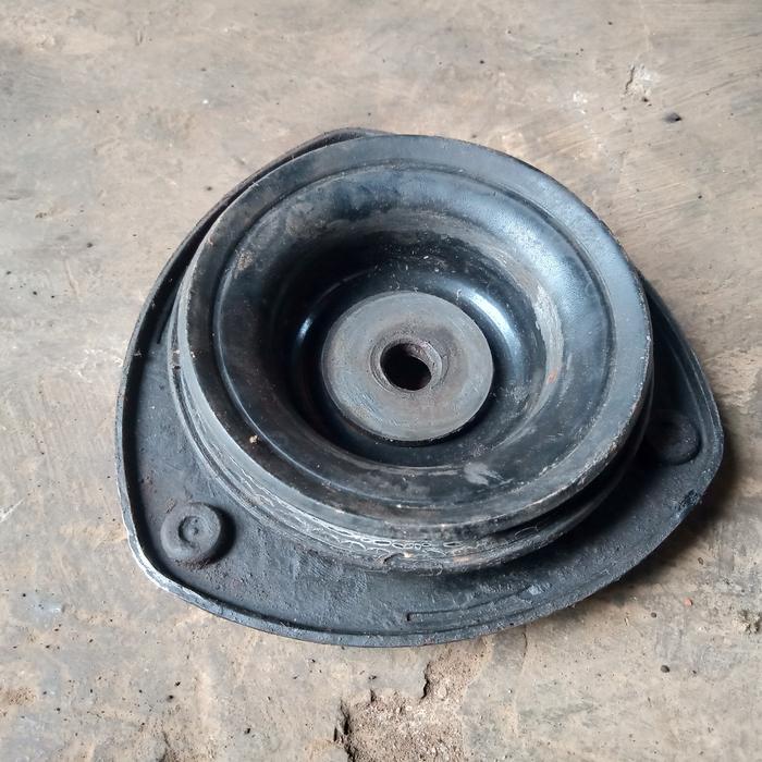 karet support depan Suzuki Aerio 2003