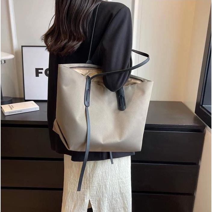 Cc10 Tote Bag Casual Elegan - Tas Wanita Serbaguna Simple Tapi Classy