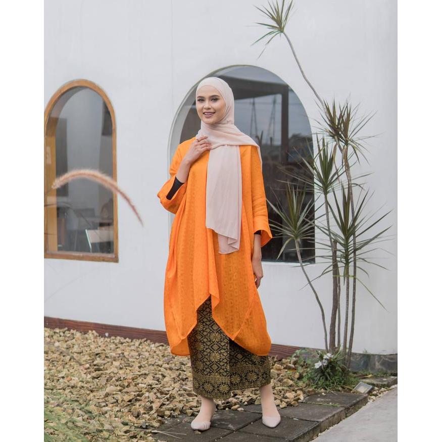 Lausboutique-Tunik Aruna Polos-Seri Lava-Tunik Batik [Hanya Atasan]