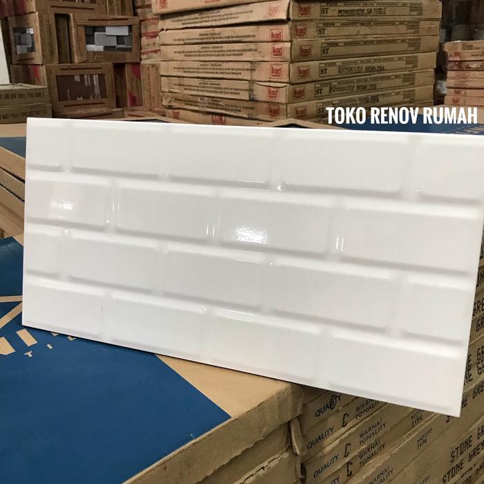 Keramik dinding 25x50 bata putih (glossy-timbul)/ keramik kamar mandi