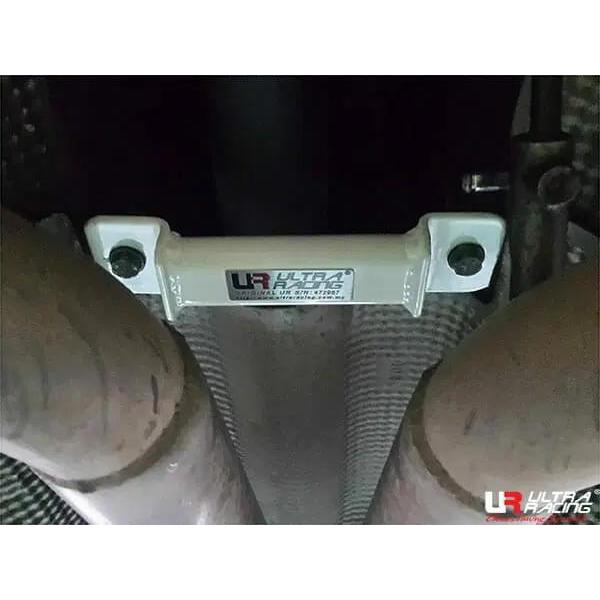 Aksesoris / Middle Lower /Stabiliser Ultra Racing Mercedes C-32 (W203)