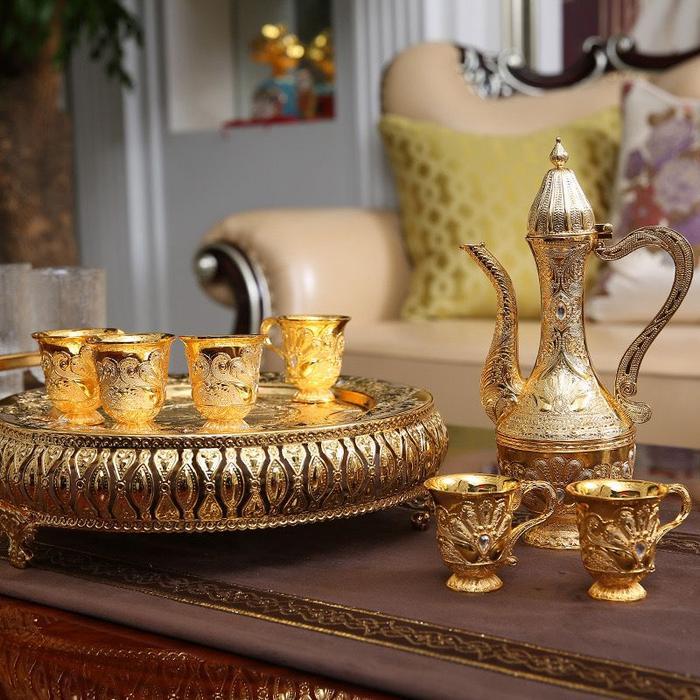 Teko Arab Aladin Set 8Pcs Gold dengan Cangkir dan Nampan Warna Emas Ornament / Set Gelas Anggur