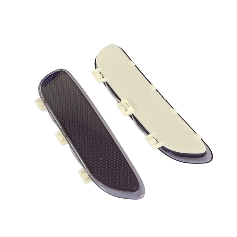 Replacement Part 2PCS Smoke Front Bumper Side Marker Light Reflector For  3 Series E46 / M3 & M3