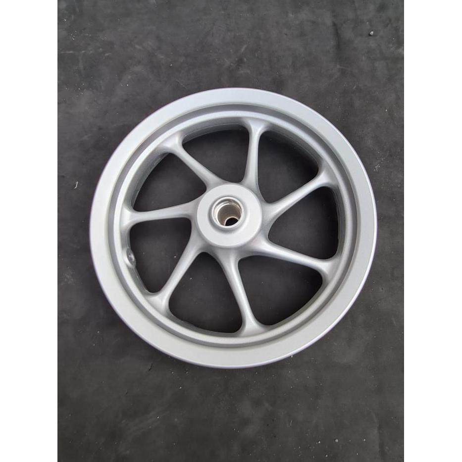 Velg Cw Scoopy Fi R12 2017 Depan Silver Dof Ori Ahm 44601-K93-N02Zb