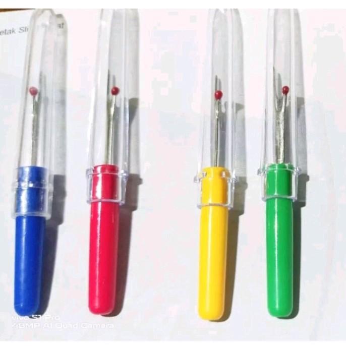 PENDEDEL BENANG JAHIT -SONTEKAN/PEROBEK BAHAN PAKAIAN UNTUK KANCING /PERMAK ( WARNA RANDOM) Gunting
