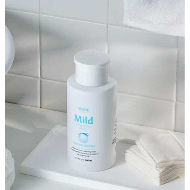 ATOMY MILD CLEANSING WATER | Menghilangkan make-up full coverage hingga ke pori-pori.