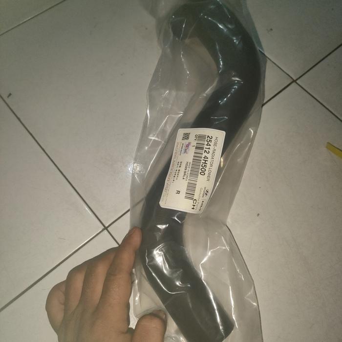 Selang Radiator Atas Bawah Hyundai H1 Bensin
