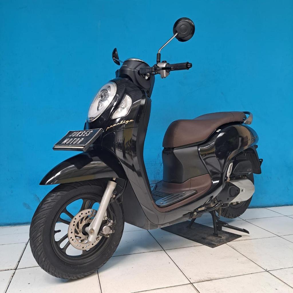 Honda Scoopy Keyless Tahun 2021 MTR230200143