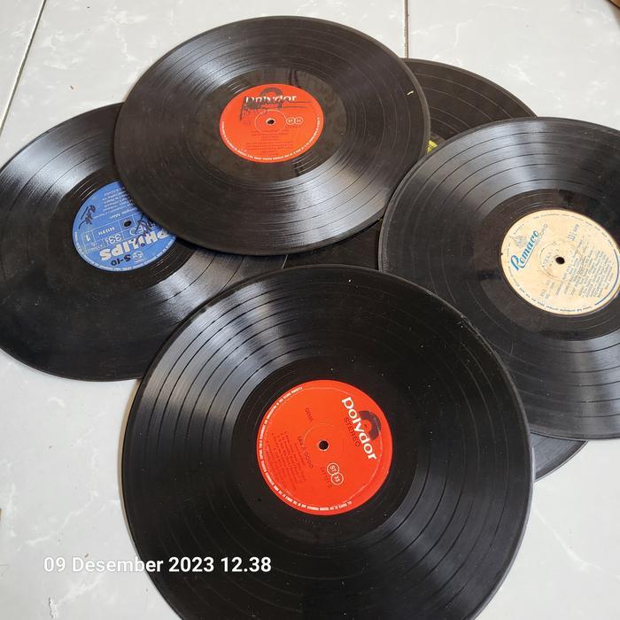 VINYL BEKAS UNTUK DEKORASI, KERAJINAN TANGAN DAN LAIN LAIN