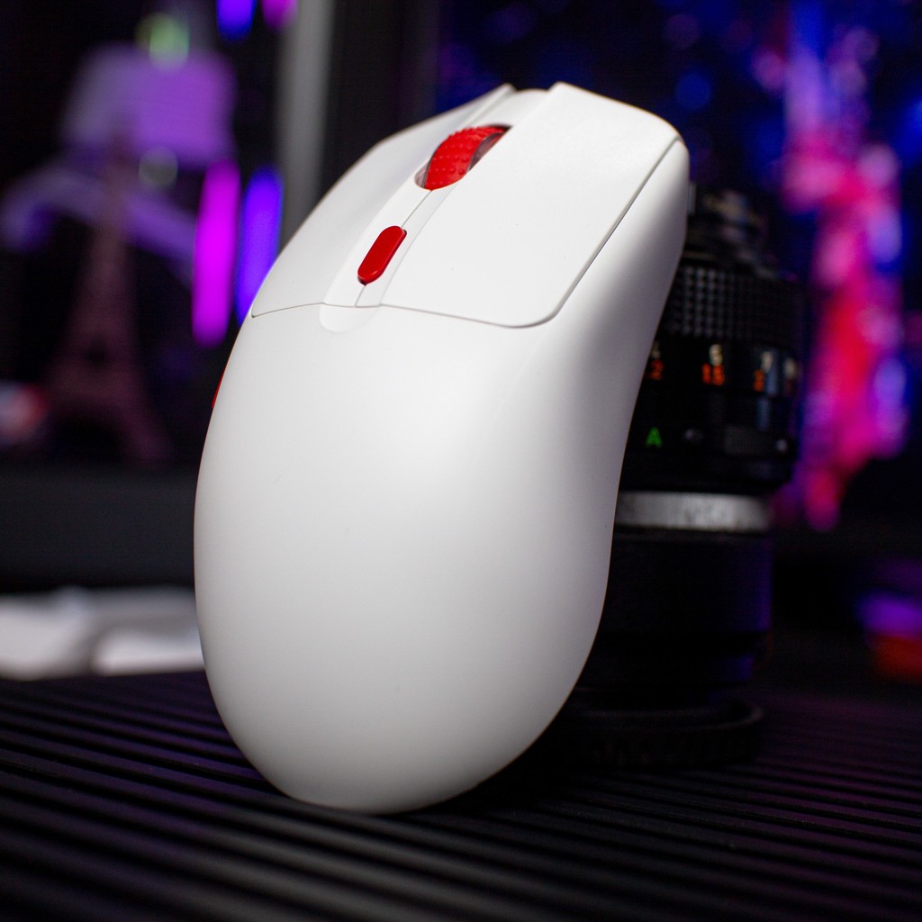 PHYLINA S450 Wireless Gaming Mouse 56g Lightweight 2.4G USB-C Wired PAW3395 Rechargeable 6
