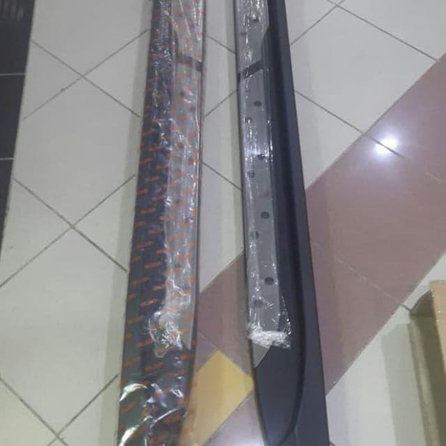 Foot step injakan samping mobil xpander cross Plus bracket komplit