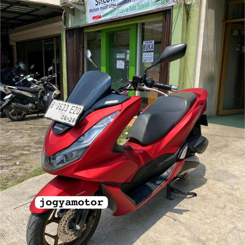 honda pcx 160 abs tahun 2023