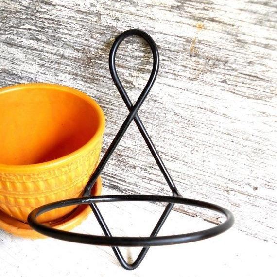 rak pot tanaman dinding besi RC