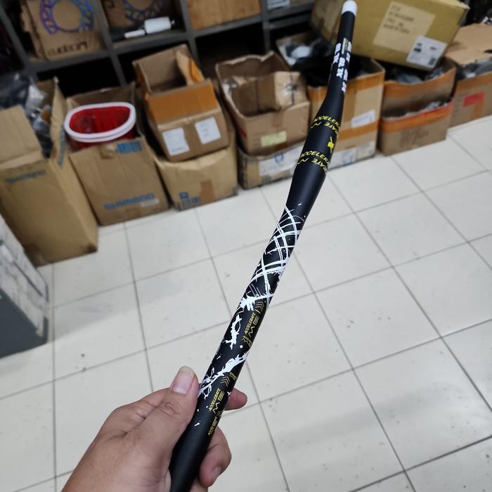 Stang Flat Os Xlr8 Flat Os Handlebar Mtb Os Alloy 780Mm