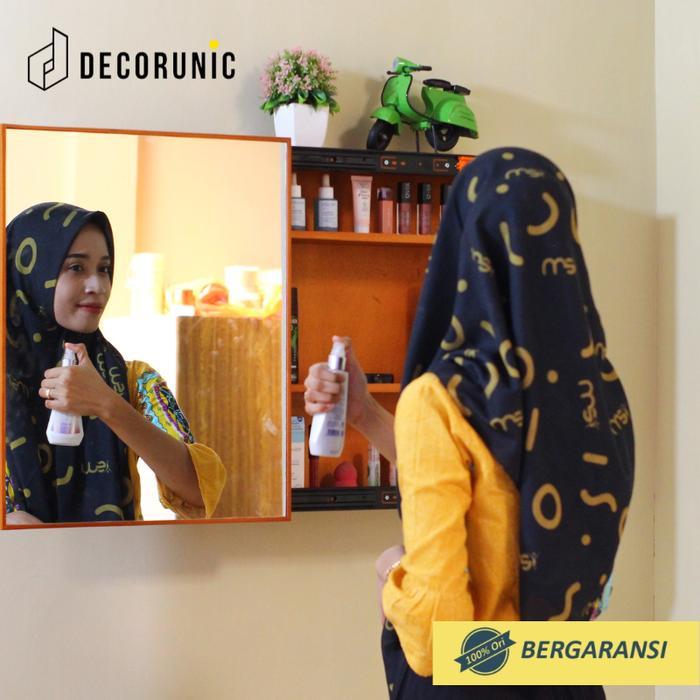 Rak Kosmetik Cermin Make Up Tempel Dinding Minimalis