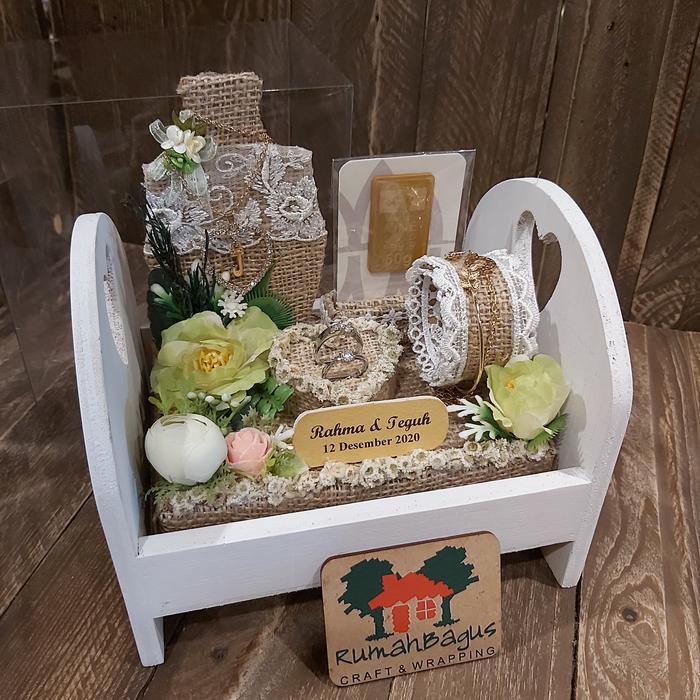 kotak mahar perhiasan dan logam mulia