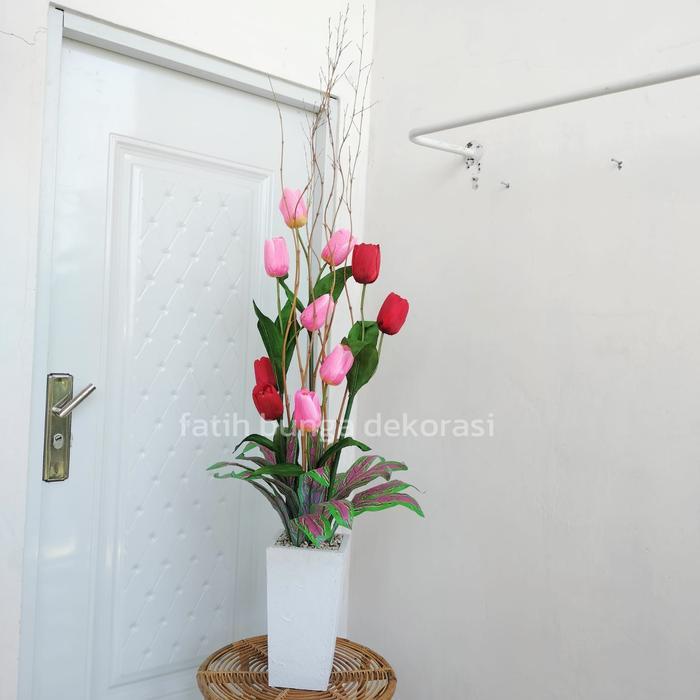 TANAMAN BUNGA DALAM POT BUNGA TULIP BAMBU ULIR ARTIFICIAL PAJANGAN SUDUT RUMAH