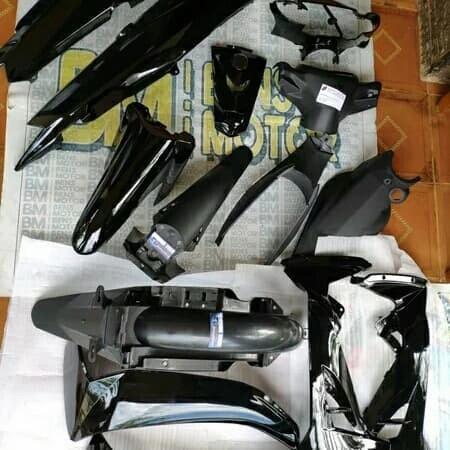 FUL SET COVER BODY BODI HALUS DAN KASAR YAMAHA VEGA R NEW HITAM POLOS