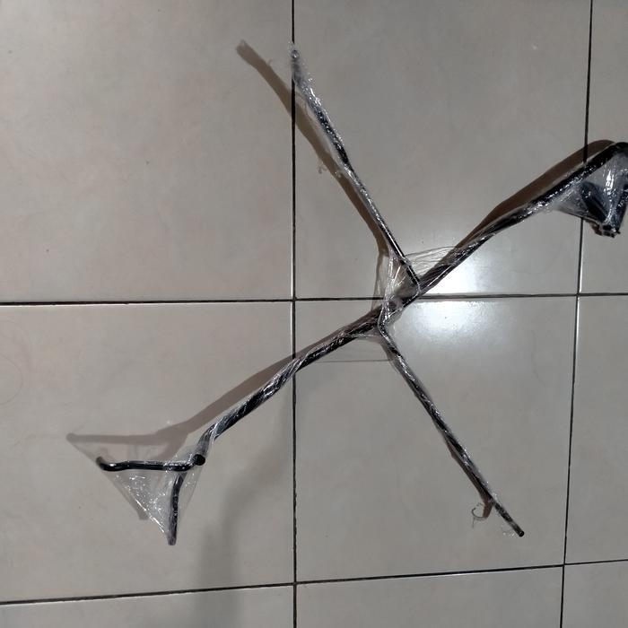 Gantungan Ban Serep Grandmax Luxio