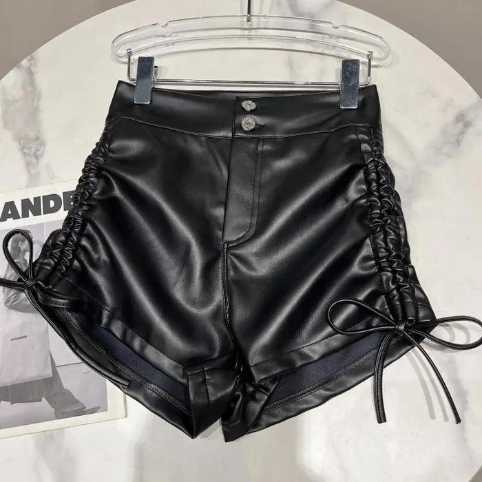 Riseleather.id Hotpants Leather Double Braid Streatchy Celana Kulit Wanita Pendek Double Serut