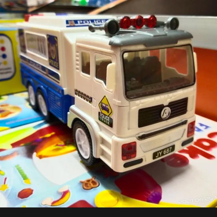 Mainan Mobil Truck Polisi Truck Pemadam Lampu Dan Musik Baterai Car Control Remote Toys