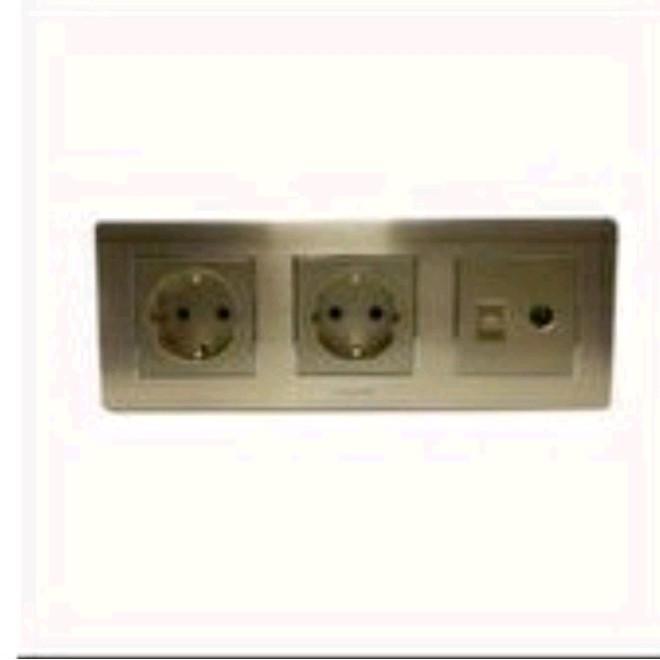 Stop Kontak + Stop Kontak + Outlet Data & Tv 3 Gang K2 Boton Gold Champagne