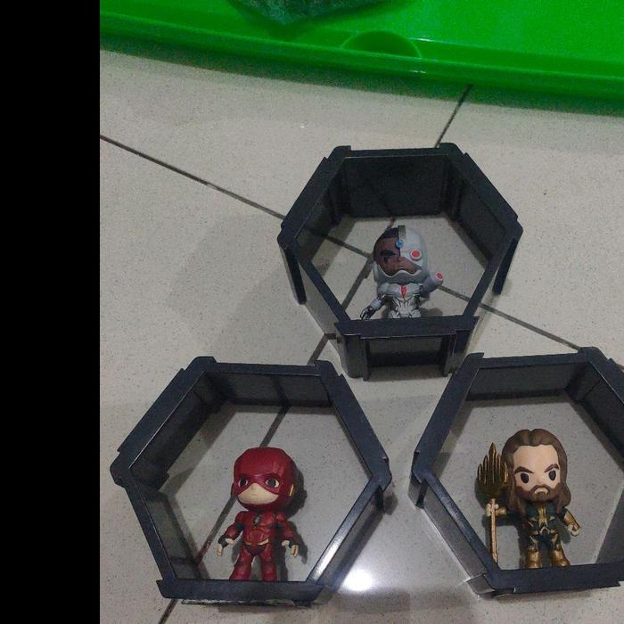 Hexagon mainan xxi Hexagons Justice League The Flash Aquaman cyborg