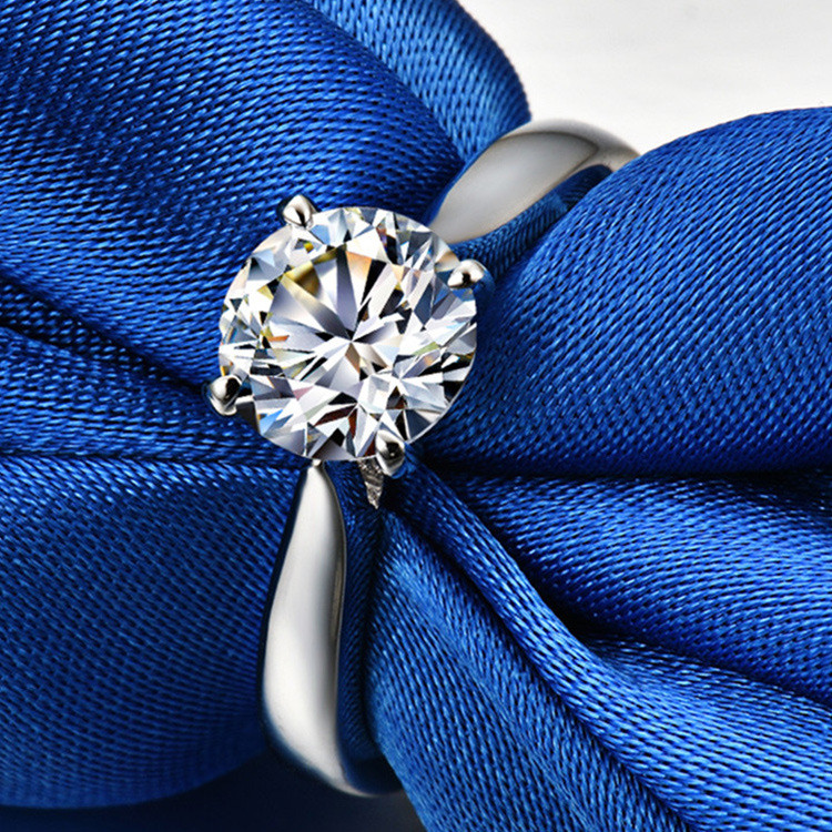 Simple Four-Claw 1 Carat Moissanite PT950 Platinum Ring Women - Four-Claw Highlights Gem, Pure PT950