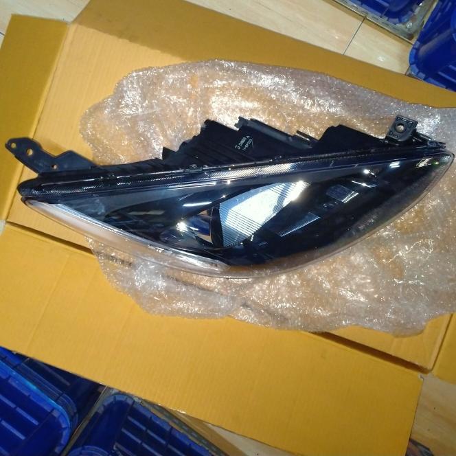 Ready Mazda Genuine Part Lampu Depan Mazda 2 De Blm Skyactive Halogen Kode 109