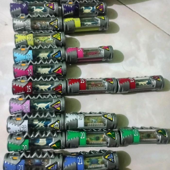 Zyudenci Super sentai Kyoryuger