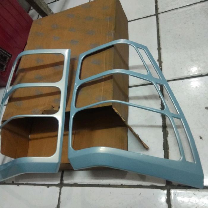 Garnis Stoplamp Belakang Grand Vitara