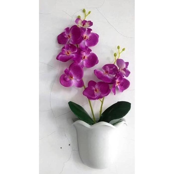 Set Bunga Anggrek Hias Plastik Artificial Palsu Pot Tempel Dinding